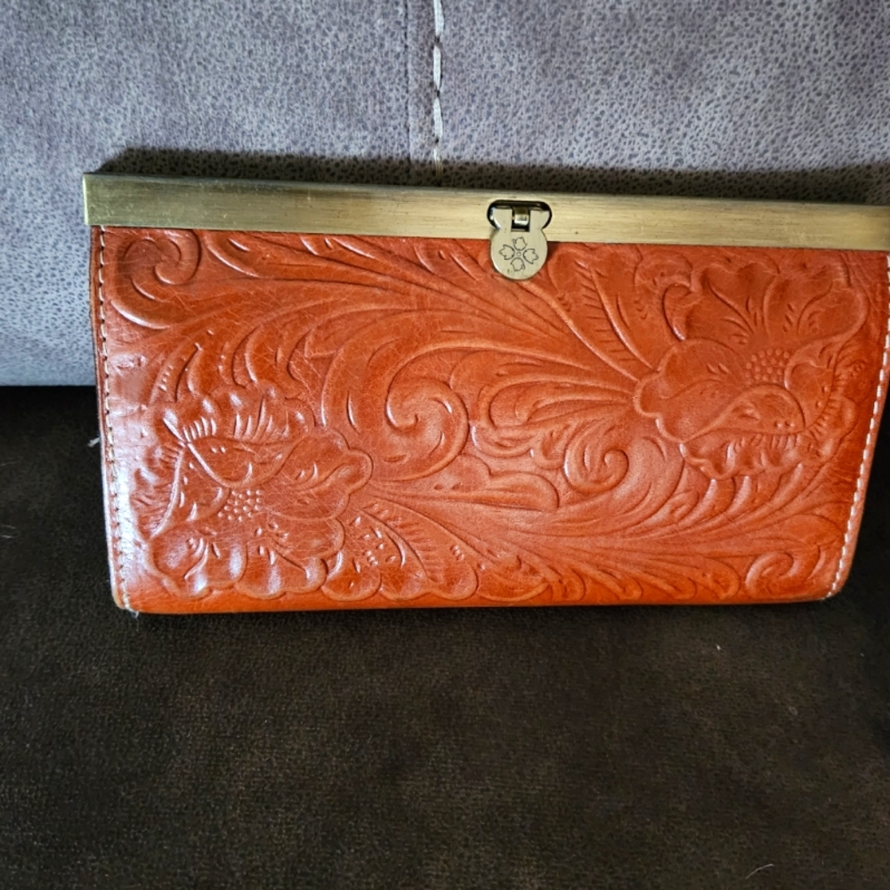 Patricia Nash wallet